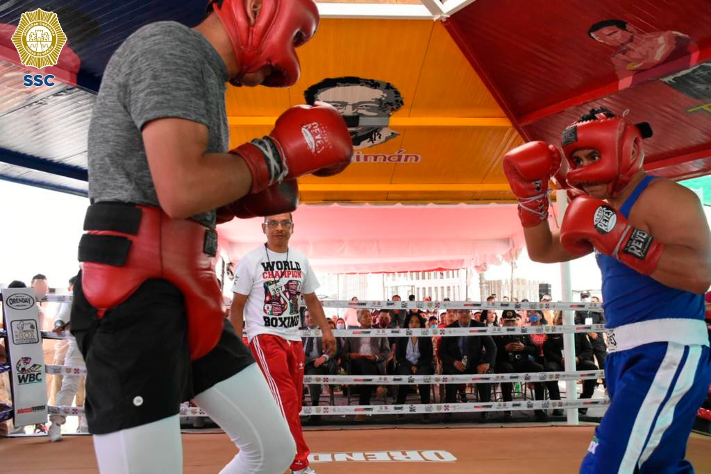 INAGURAN GIMNASIO DE BOXE.jpeg